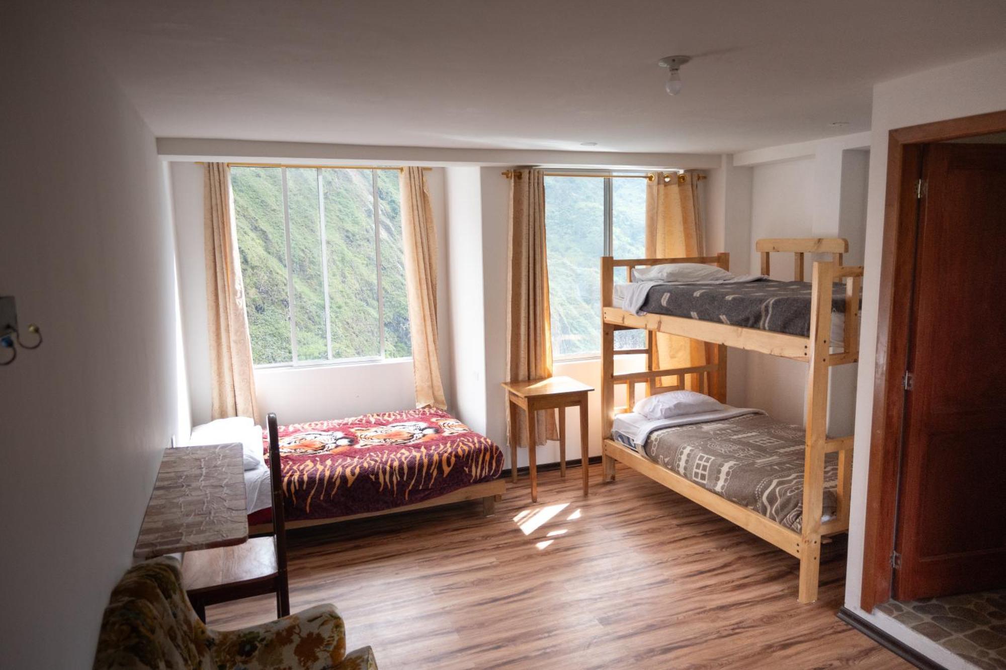 Backpackers-Balcones-River-Lodge 巴尼奥斯 外观 照片