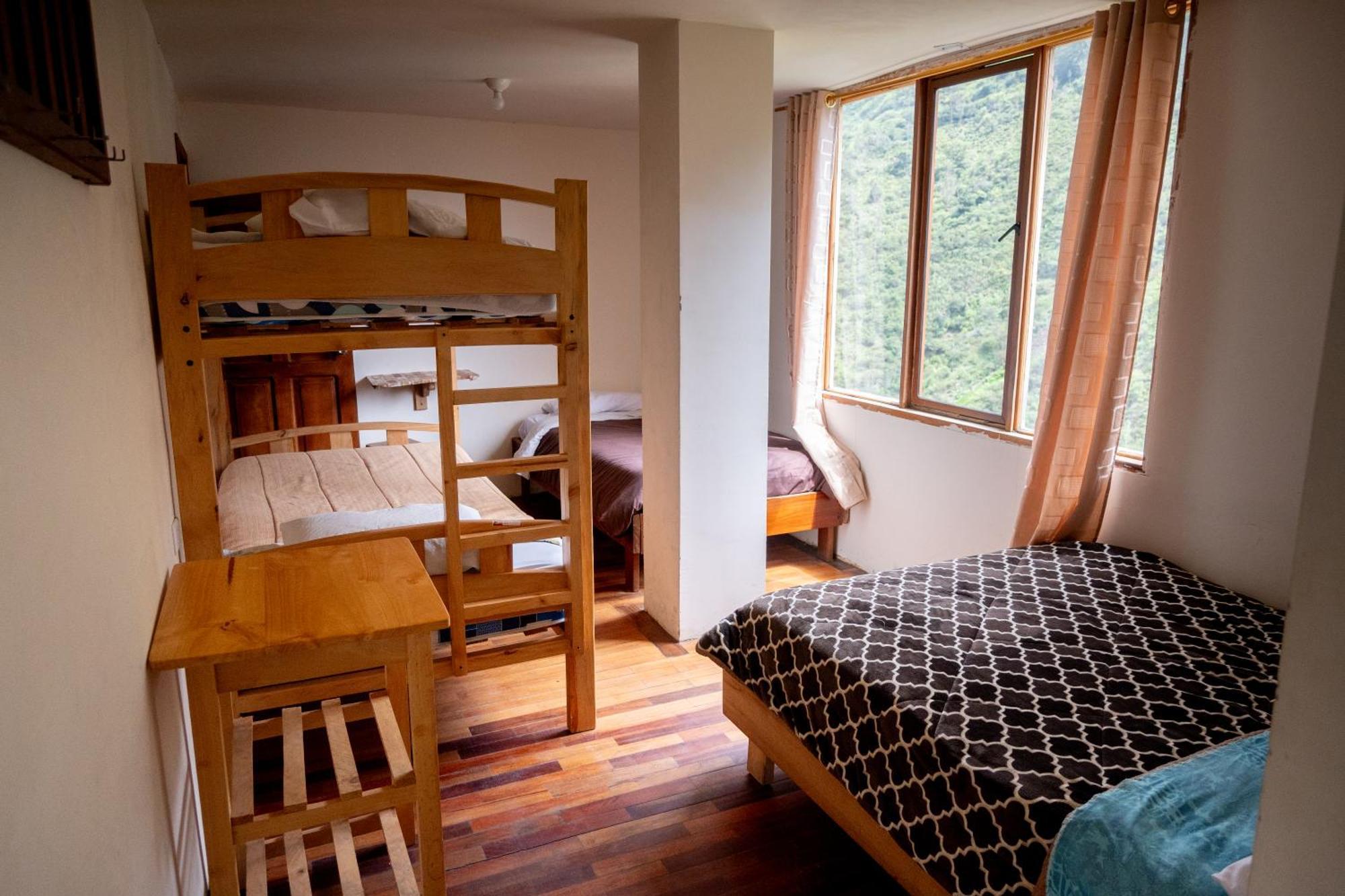 Backpackers-Balcones-River-Lodge 巴尼奥斯 外观 照片
